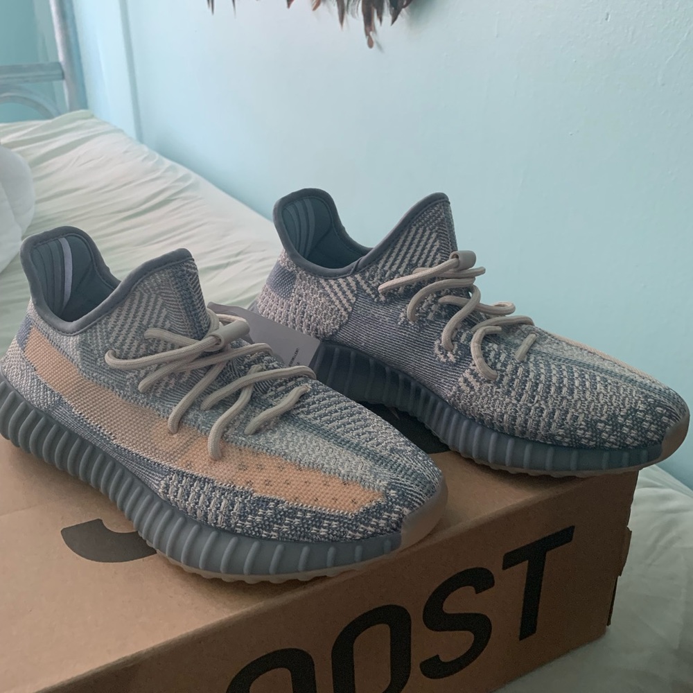 Yeezy Sneakers
